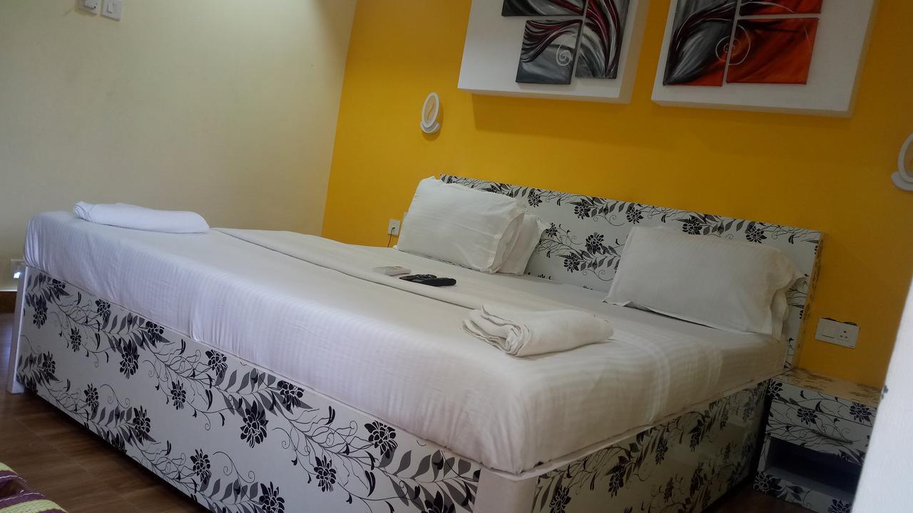 Hotel Platinum Calcutta Extérieur photo