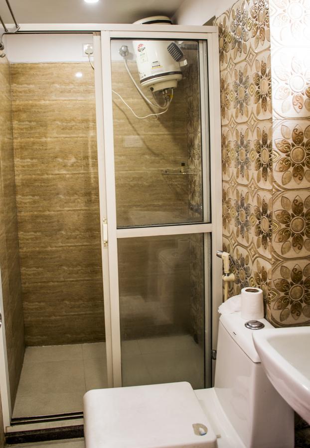 Hotel Platinum Calcutta Extérieur photo
