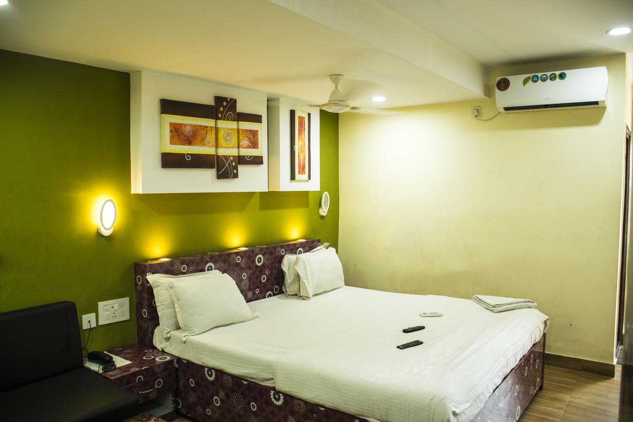 Hotel Platinum Calcutta Extérieur photo